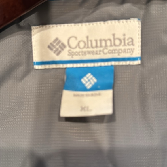 Boys never worn XL winter jacket. - Picture 3 of 4